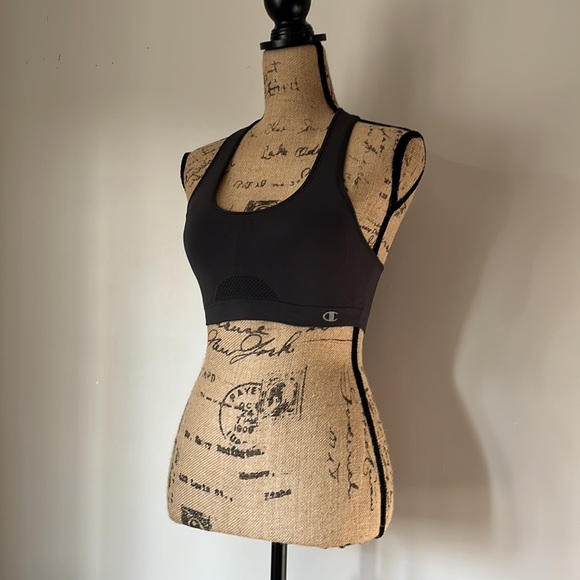 NWOT champion sports bra - Picture 3 of 4